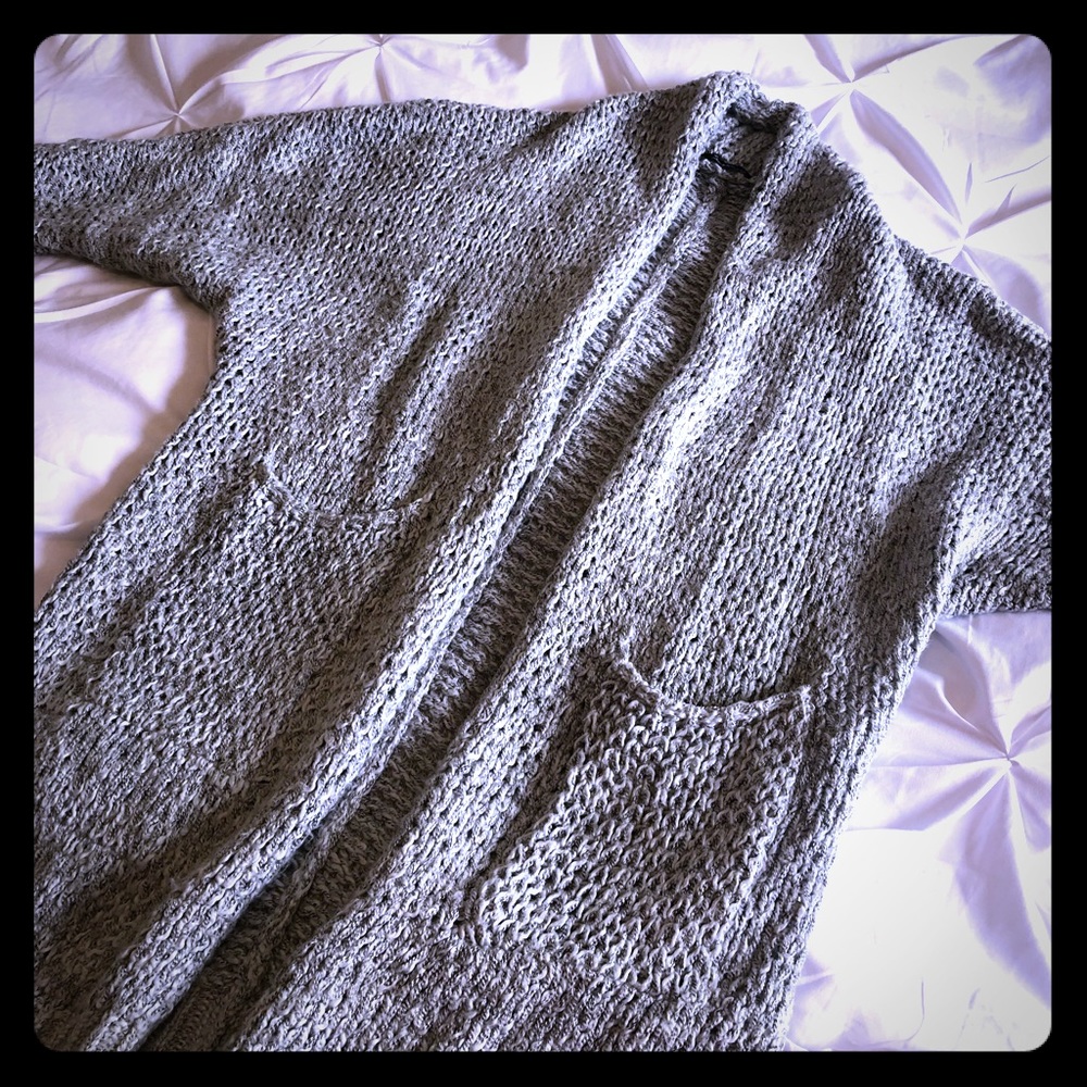 Beautiful grey woven cardigan